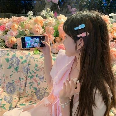 月半爱丽丝